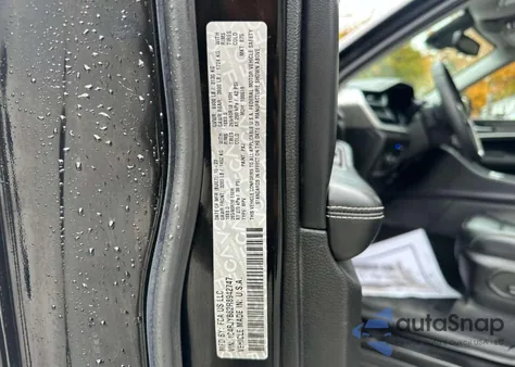 2024 Jeep Grand Cherokee Limited 4Xe from USA, damaged, VIN 1C4RJYB62R8942747